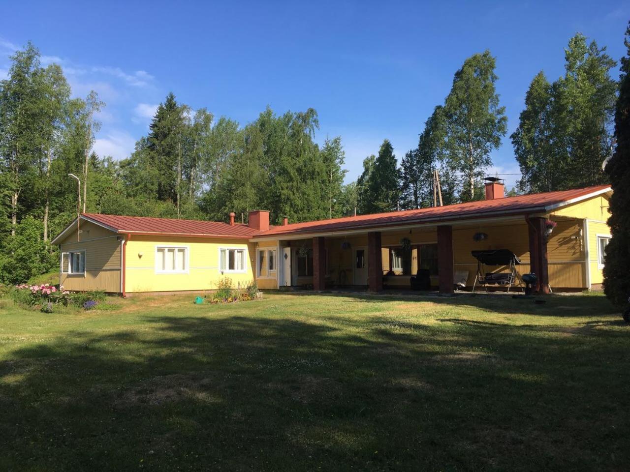 Pyhtaeae Garden Villa Pyhtaa Exterior photo