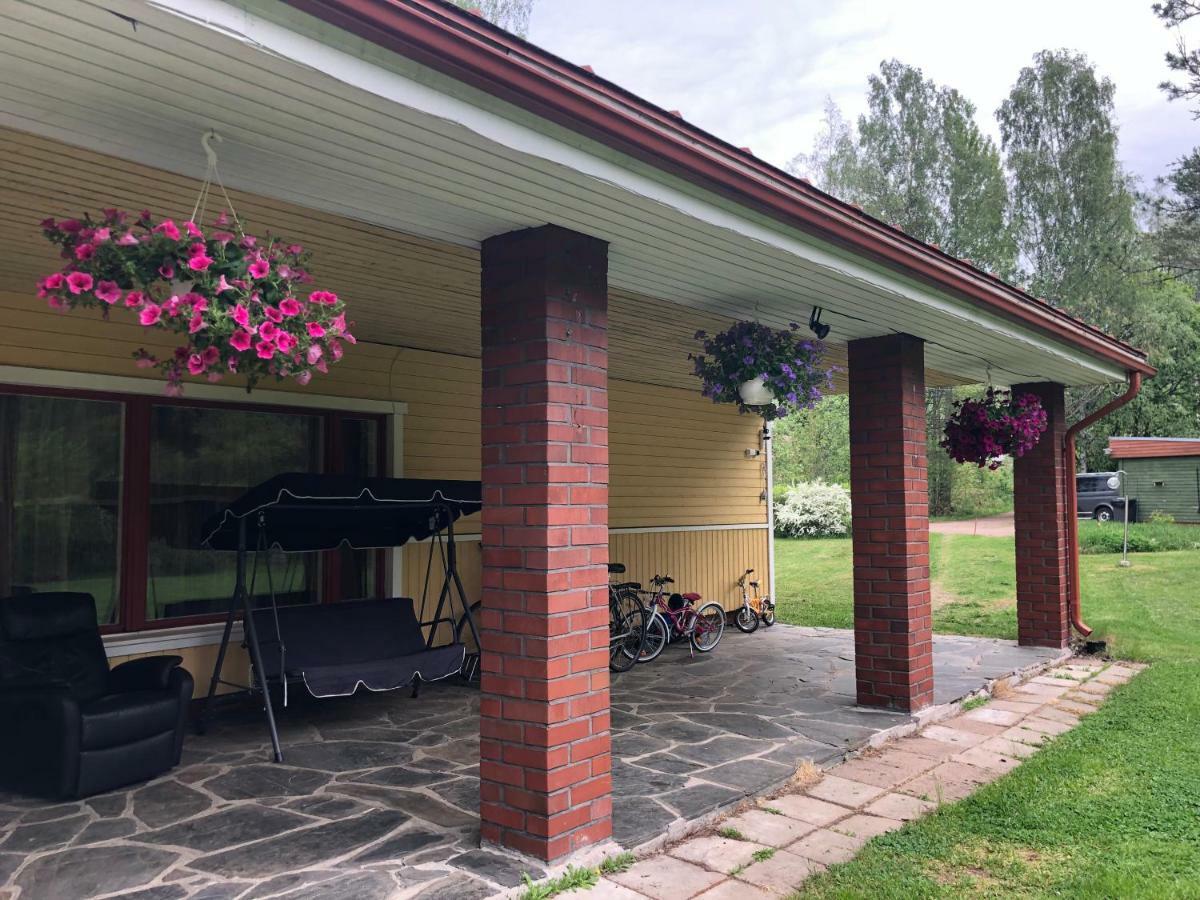 Pyhtaeae Garden Villa Pyhtaa Exterior photo